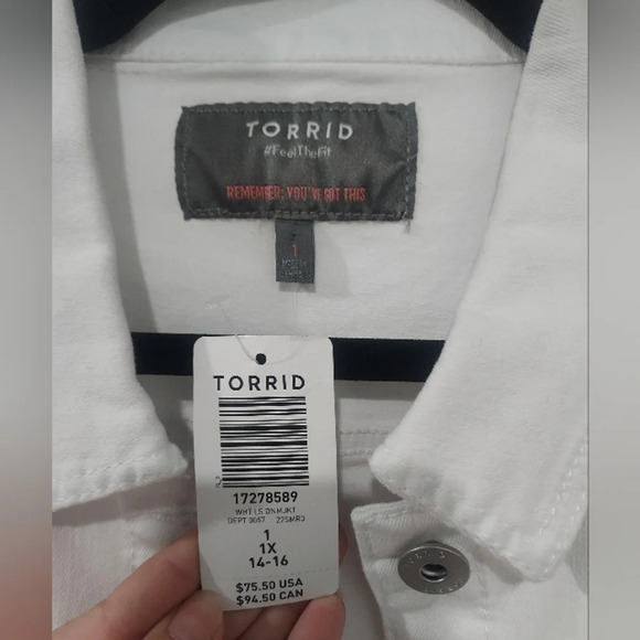 NWT Torrid Optic White Long Sleeve Denim Jacket in Size 1 14/16 - Picture 3 of 13